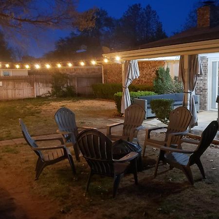 Hot Tub, Privacy, Sleeps 11 & Tons Of Space! Λούμποκ Εξωτερικό φωτογραφία